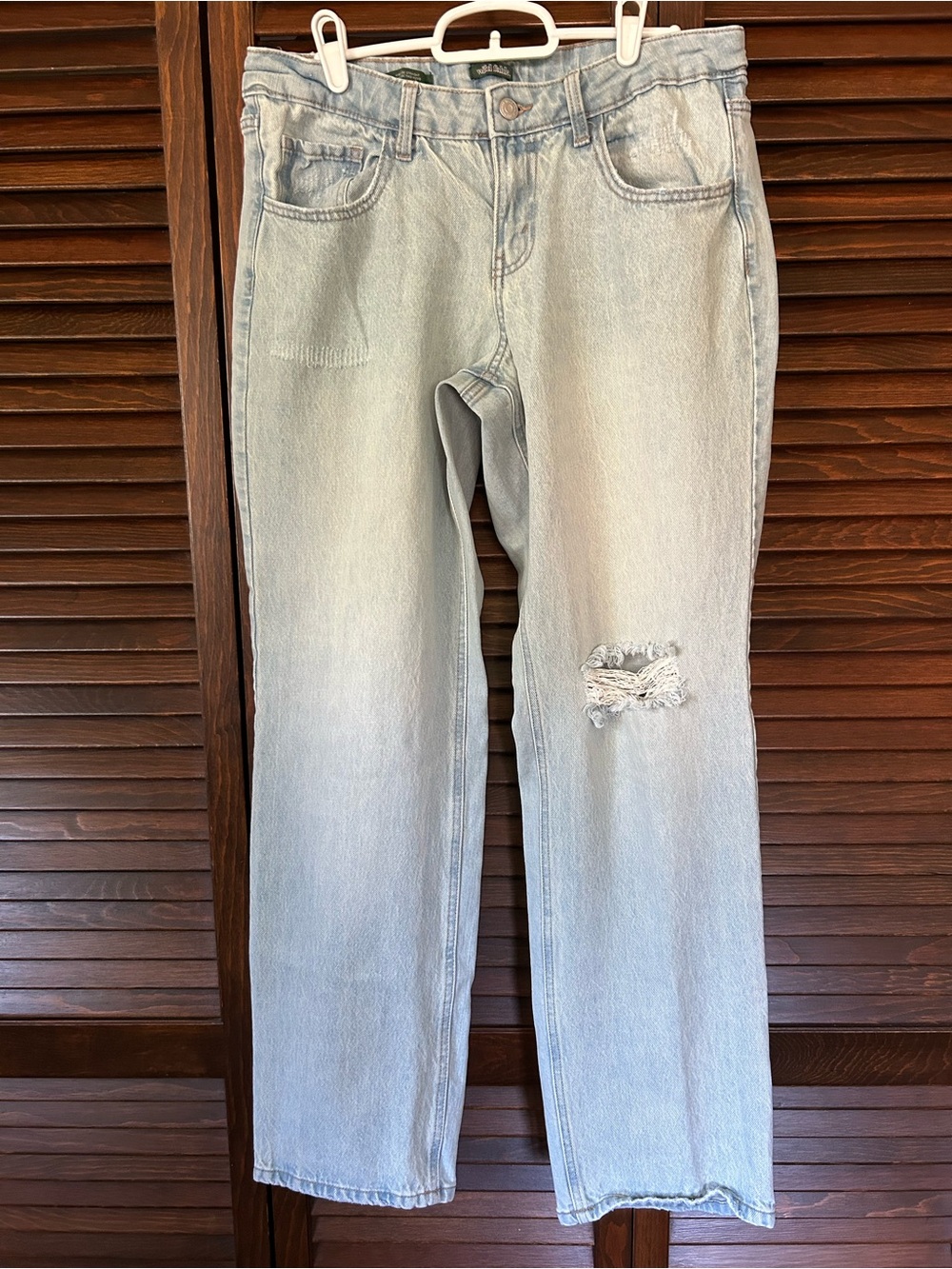 Wild Fable Light Wash Mid Rise Straight Jeans